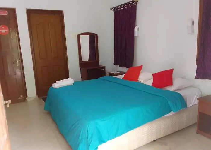 Peaceful Rooms At Pande Residency