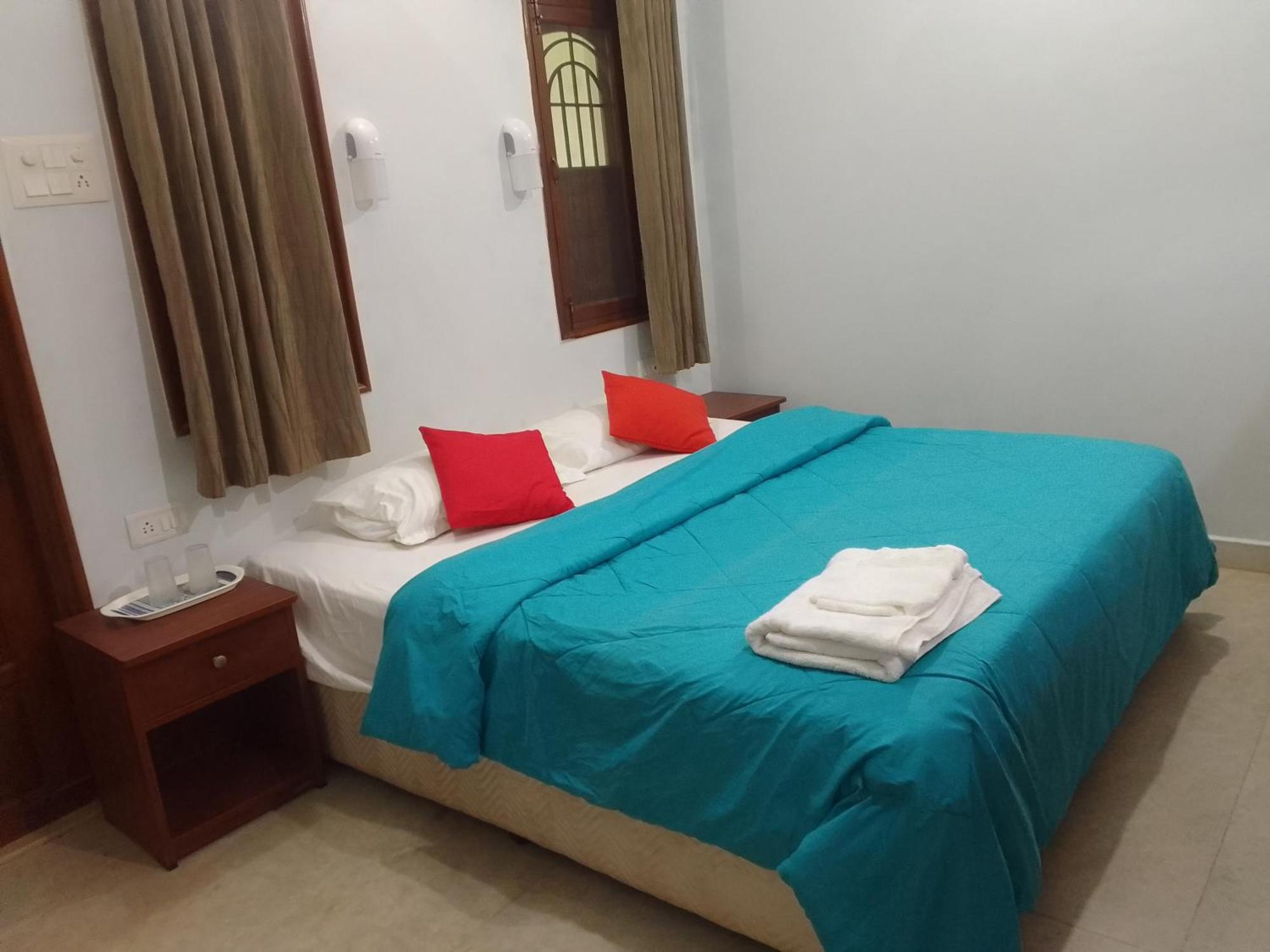 Peaceful At Pande Residency Guest house Patnem Beach